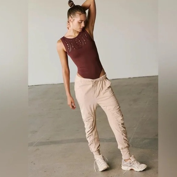 FP Movement by Free People Pants - Free People Hot Shot Shirred Pants Small Beige Rematch NWT NEW FP MOVEMENT $78